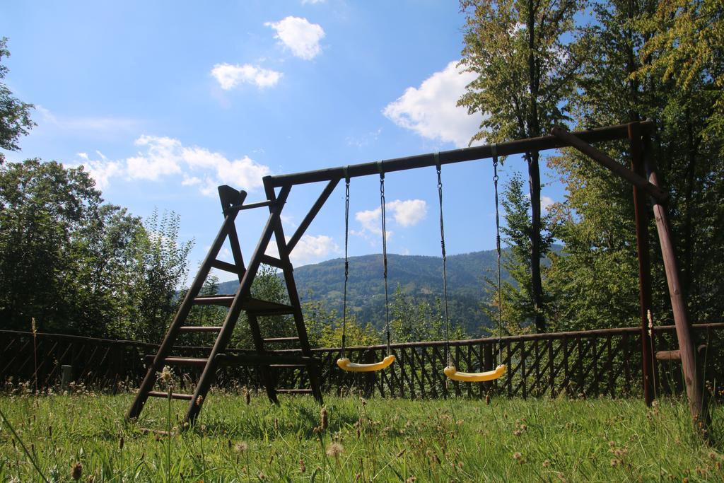 Willa Pod Skrzydlami Hotel Międzybrodzie Bialskie Buitenkant foto