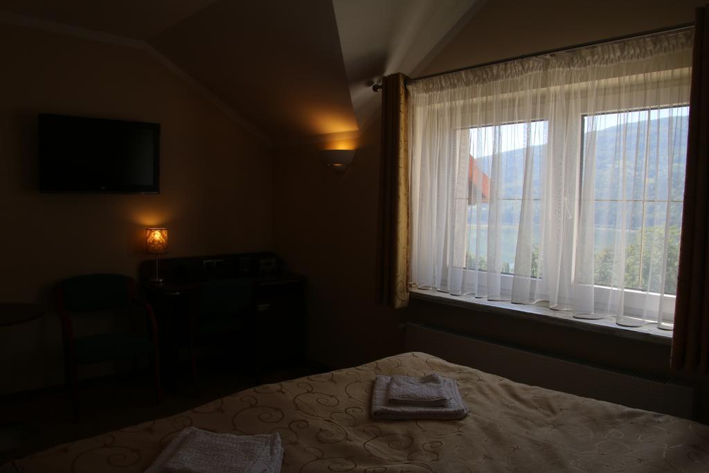 Willa Pod Skrzydlami Hotel Międzybrodzie Bialskie Buitenkant foto