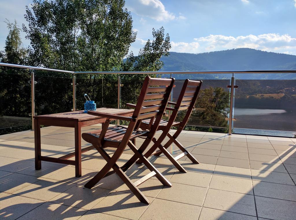 Willa Pod Skrzydlami Hotel Międzybrodzie Bialskie Buitenkant foto